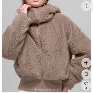 Alo Yoga FOXY SHERPA JACKET Size XS